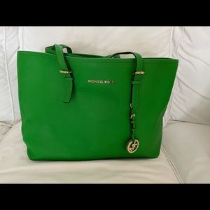 Green large Michael Kors purse